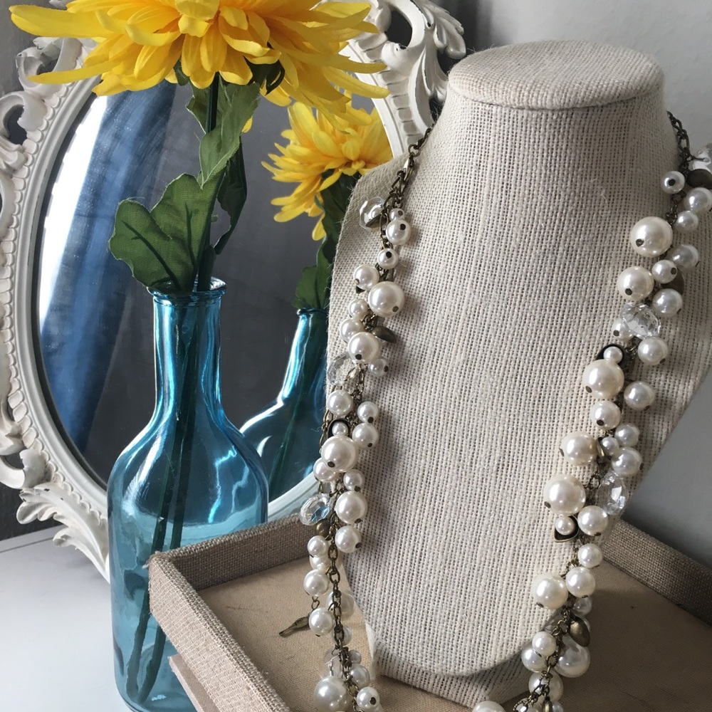 Pearl and crystal chloe and Isabel necklace
